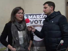 Intervista a Laura Fazzari - Potere al Popolo - Lamezia Terme 01.03.2018